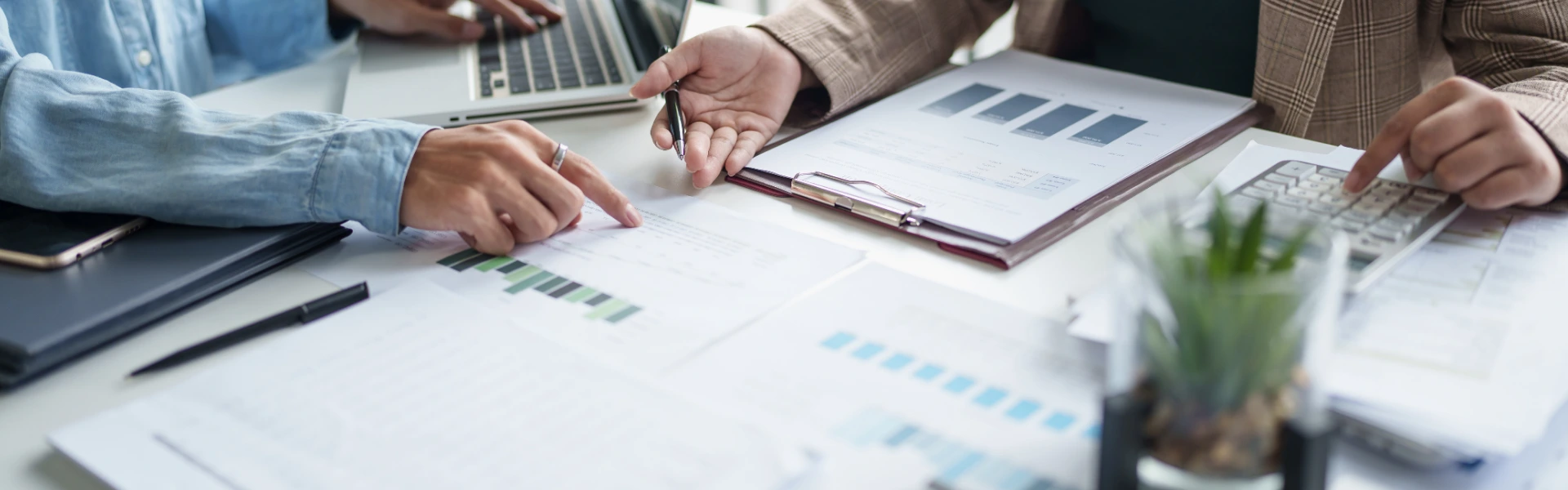 Financial Portfolio Management: How to Select the Right PMS